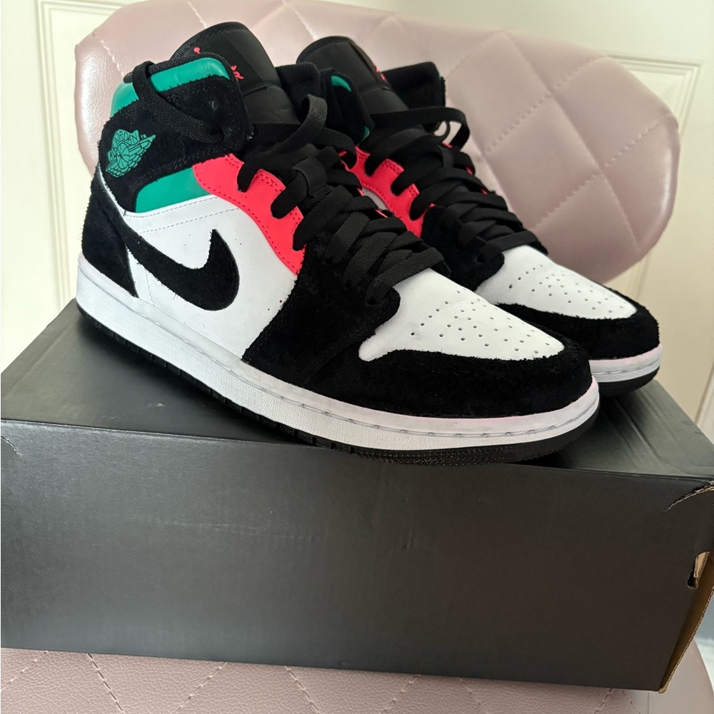 Nike High-Top Sneakers in Black, White, and Pink